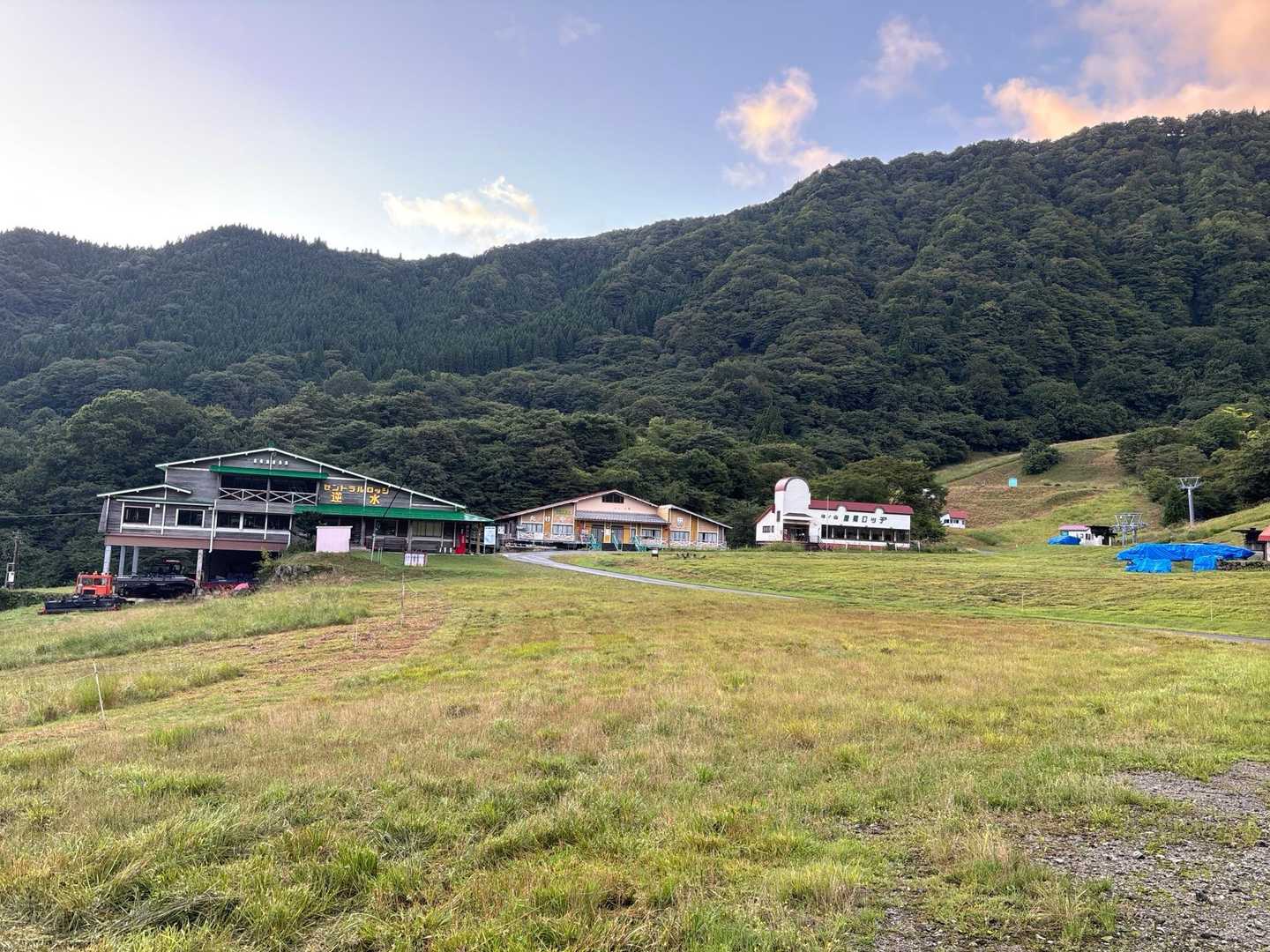 氷ノ山国際スキー場⛷️
朝から青空 ☀️