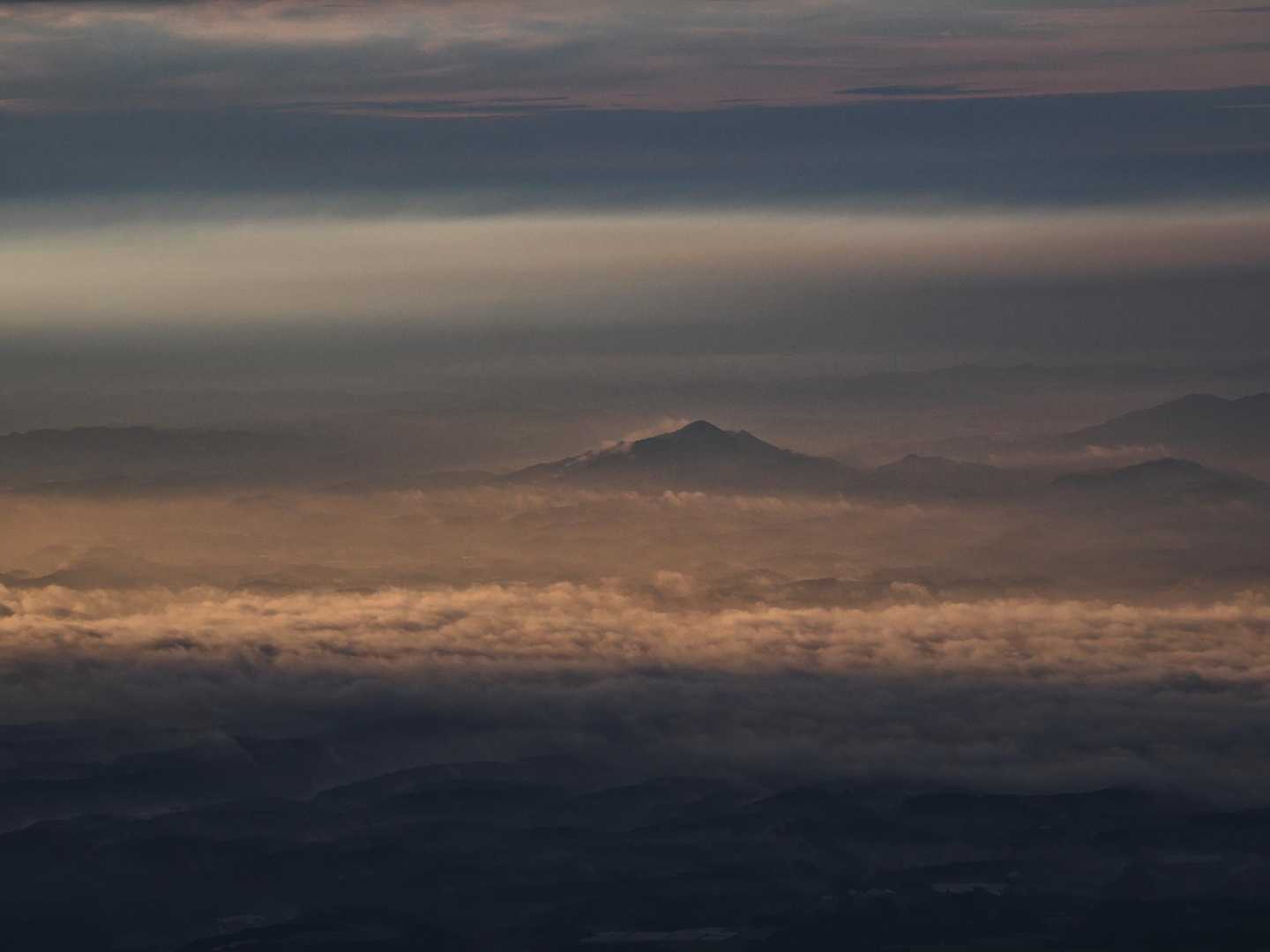 峠の茶屋登山口-朝日の肩-朝日岳-熊見曽根-1900m峰 往復コースの写真