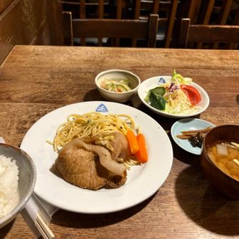 北穂の夕飯生姜焼き