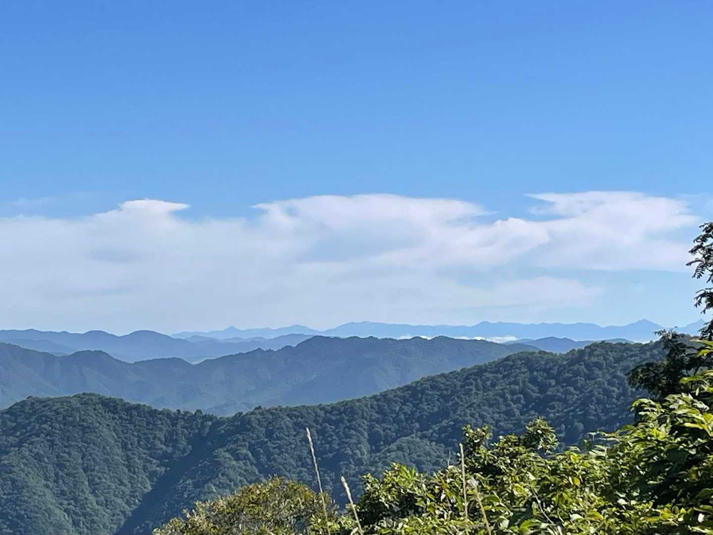 時折開けた場所からは、剱岳などなどずら〜っと
美しい遠景でした🤩