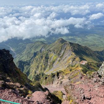25年6月ごろから沓形ルートから山頂へのルートは通れないそう