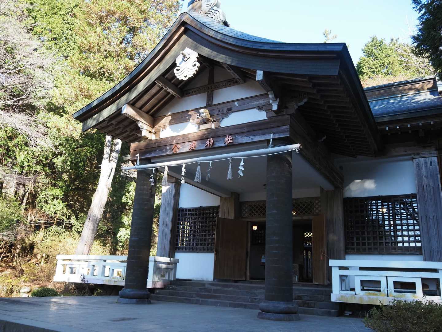 金時神社にお詣りして登山開始。
