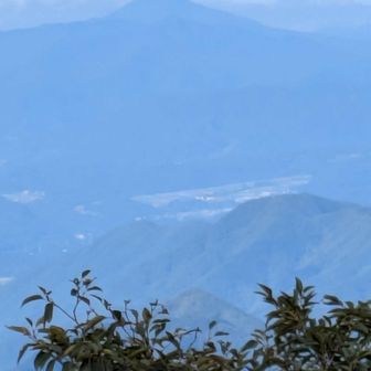 双耳峰　燧岳かな