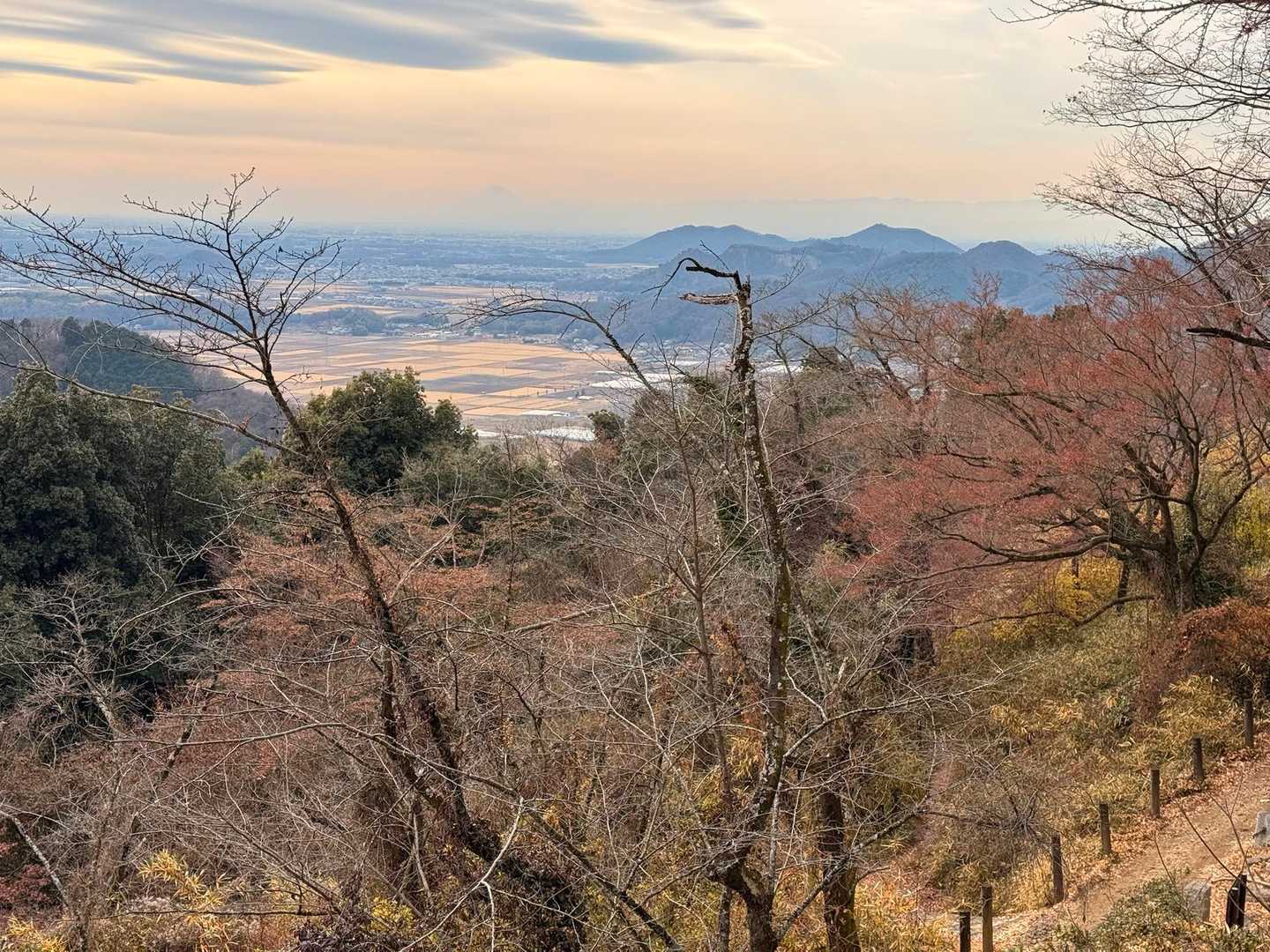 謙信平からの眺め
富士山が薄ら見えます