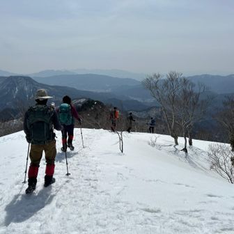 さて帰ります。
下りも慎重に。ところどころ滑りました（笑）