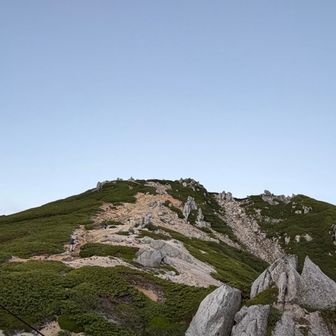 ご来光前の山頂
