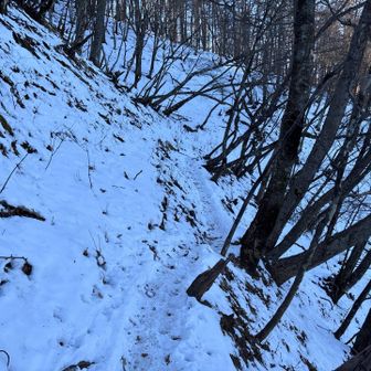 六ツ石山のトラバースが一番の積雪量だった