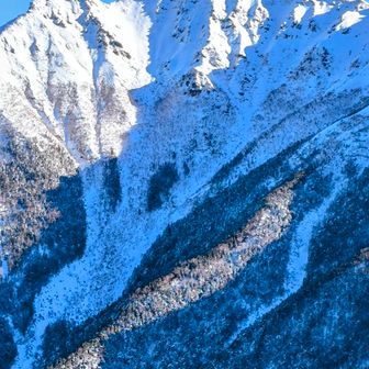 烏帽子岳は塩見岳見る最高の場所です。
塩見岳見るなら烏帽子岳で。