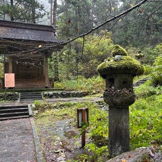 聞こえるのは雨の音だけ☔

とても静かです