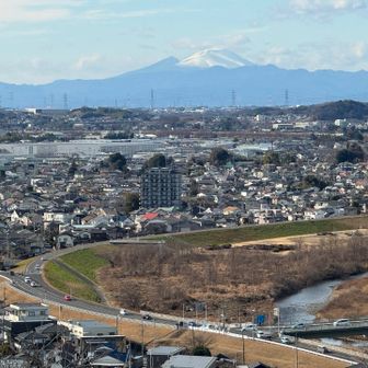 浅間山と渡瀬川‼️
足利の浅間山から、浅間山を眺めます😅
