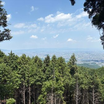 奈良盆地と生駒山系
