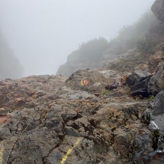 雨天の鎖場😰
