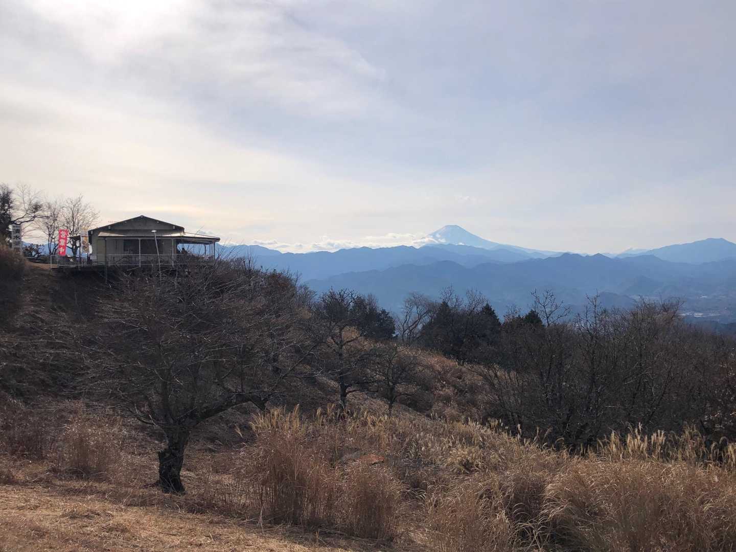 茶屋と富士山