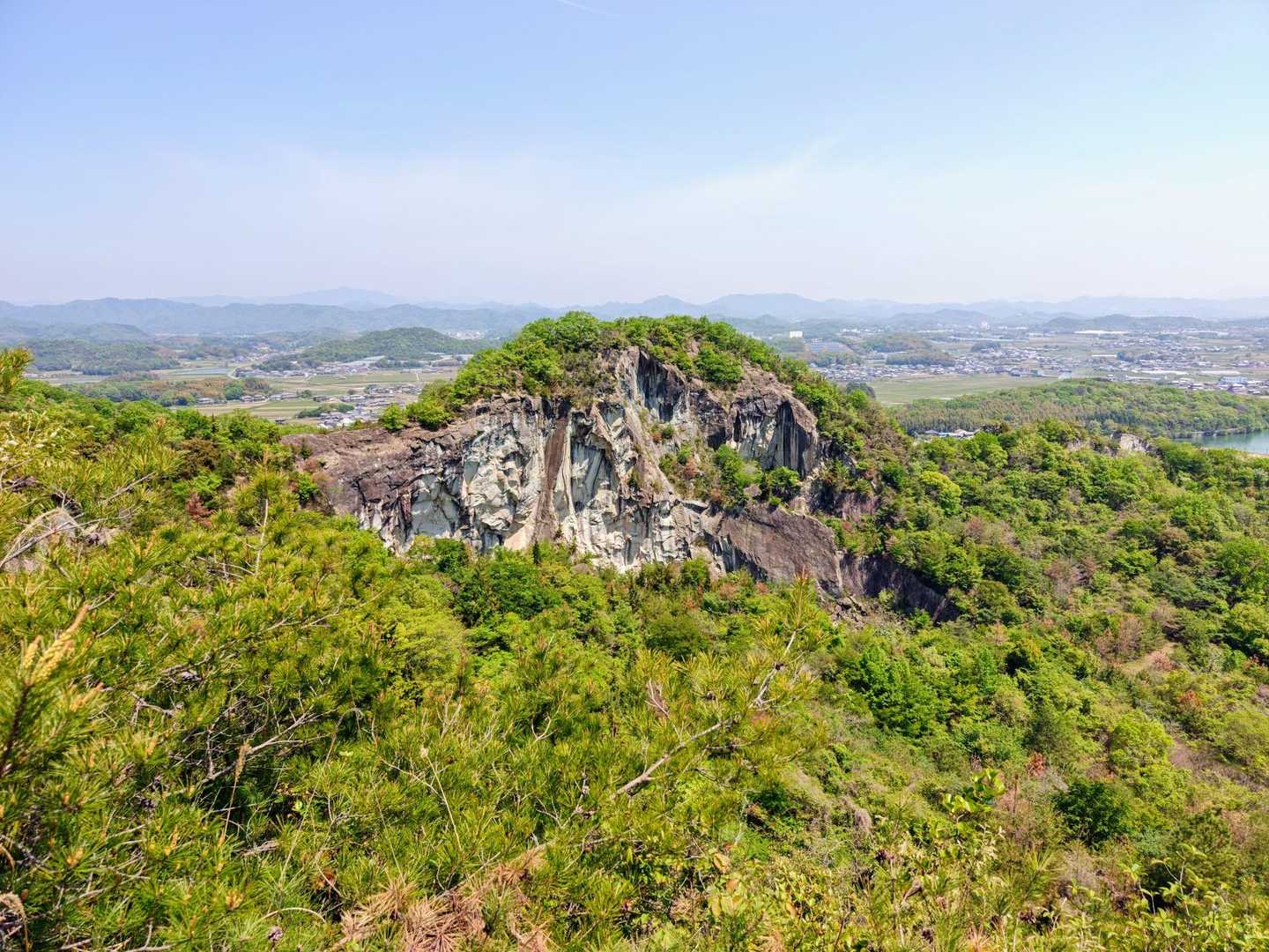 善坊山本丸登山口-善防山-笠松山-加西アルプス善坊山ハイキ 周回コースの写真