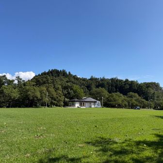 舞鶴山はあちらですね👉