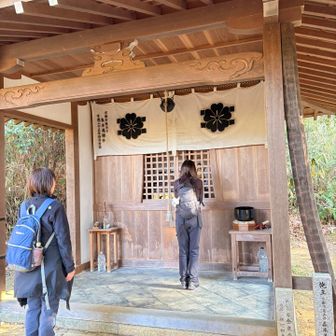 成就山八十八ヶ所巡っていきます

お堂にはご本尊と弘法大師像もおられ本格的
礼所一つ一つ
真言も唱えて🙏