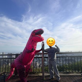 こんなおばちゃんの相手してくれる、君は十分素敵な若者だよー。自信持って！来春から社会人、頑張って💪