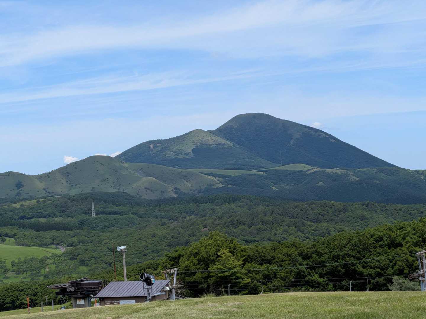 スキー場から　湧蓋山