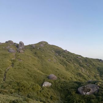 ようやくの宮之浦岳