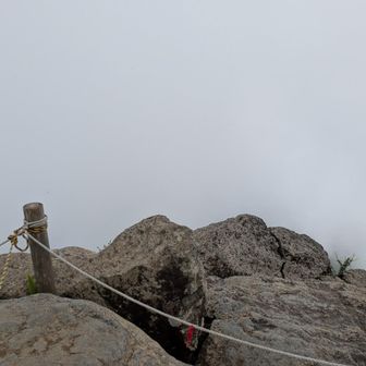 女体山