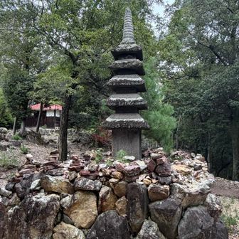1652年（慶安5年）建立の石造りの五輪塔