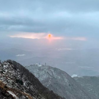 女三瓶山さん方向。