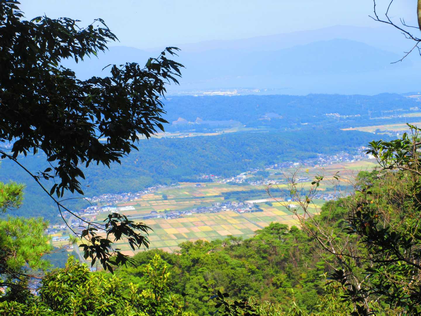 近江高島駅-音羽バス停-岳山-鳥越峰-見張山 縦走コースの写真