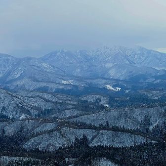 少し目覚めた粟ヶ岳