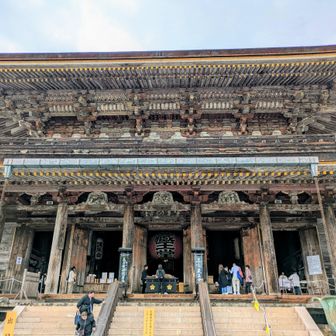 やっと金峯山寺、でっかい！
拝観は16:00で終了
残り時間が少ないと思っていたら
受付終了のアナウンス- ̗̀📢😱