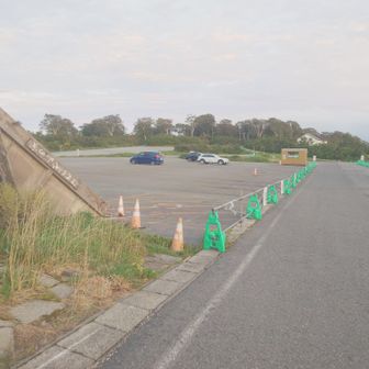 もうクルマ全然いなくなってる（あたりまえ