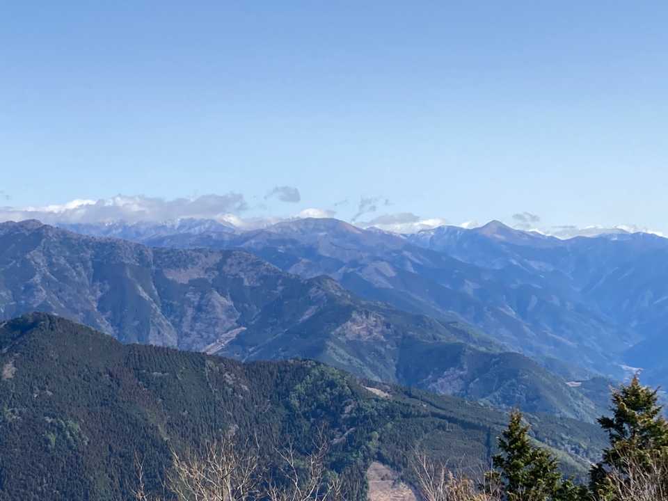 おぉ　白髪山⛰方面