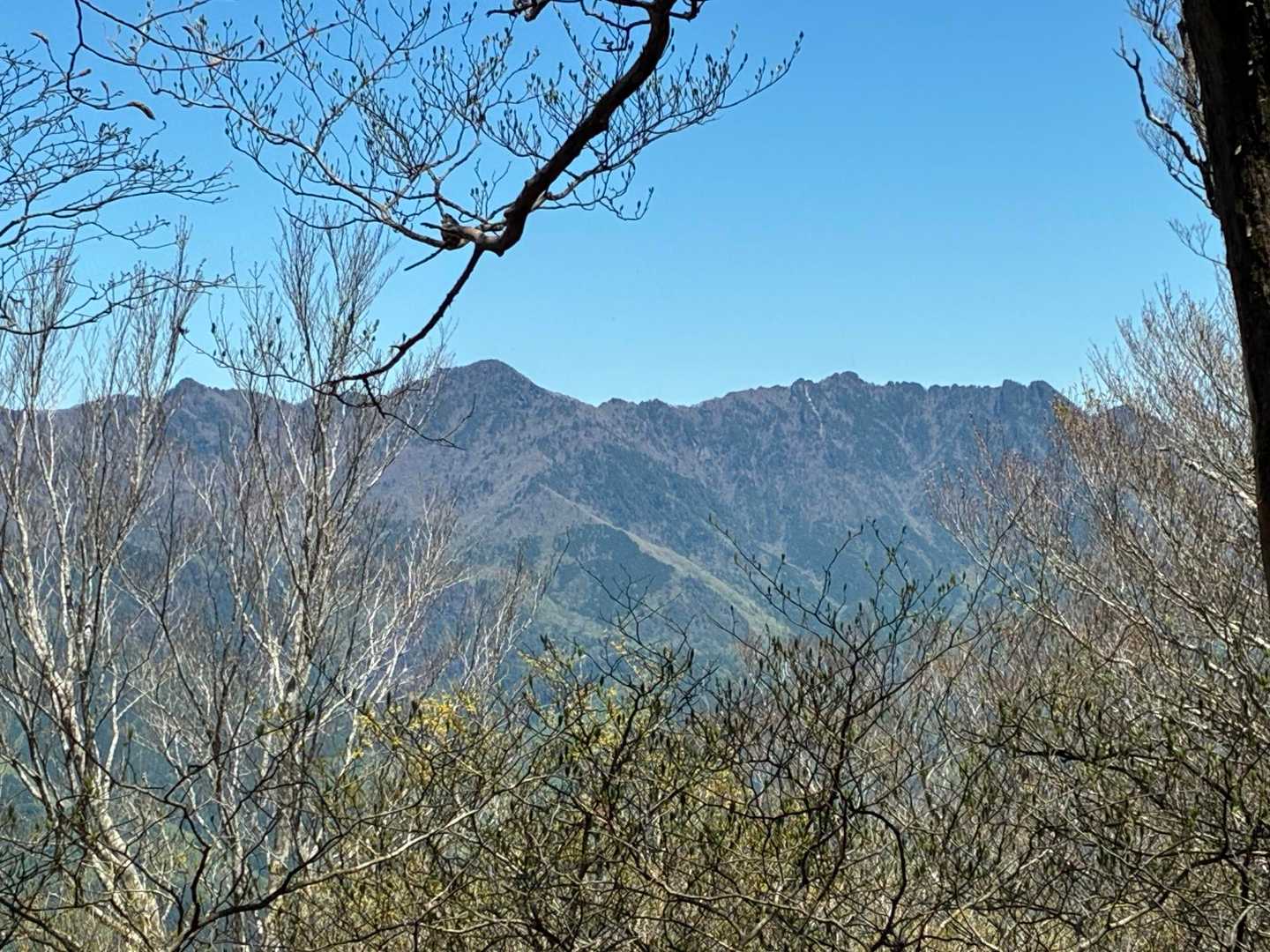 黒岳と二ッ岳。
なかなかないんですよ、眺望が。