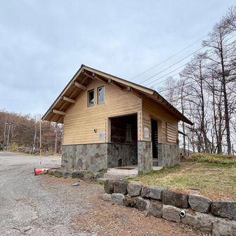 高峰ホテル横の公衆トイレ
いよいよ使用出来ました