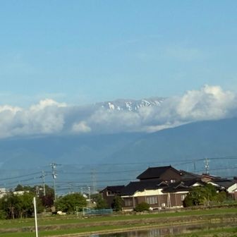 立山連峰一部だけ見える