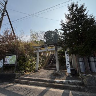 登山口って見つけにくいよね、などと話しながらスタートしましたが、めっちゃ見つけやすい登山口でした笑