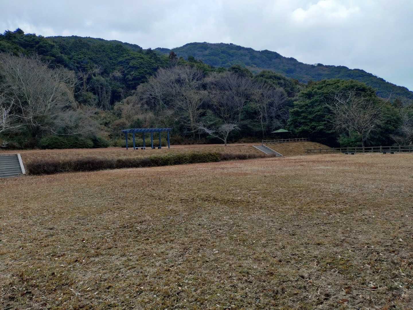 ピクニック広場