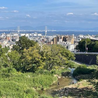 街に出たけど神戸は最後まで坂