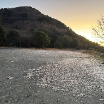 駐車場は広い。
トイレあり。