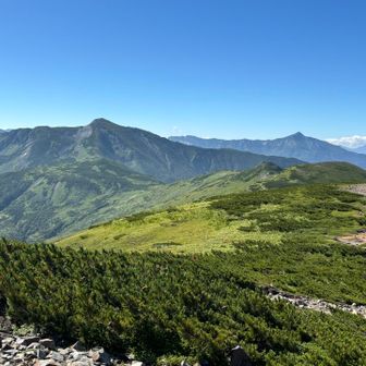 素敵な稜線。いつかは、歩いてみたいが、厳しそう