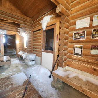 中まで吹き込む雪