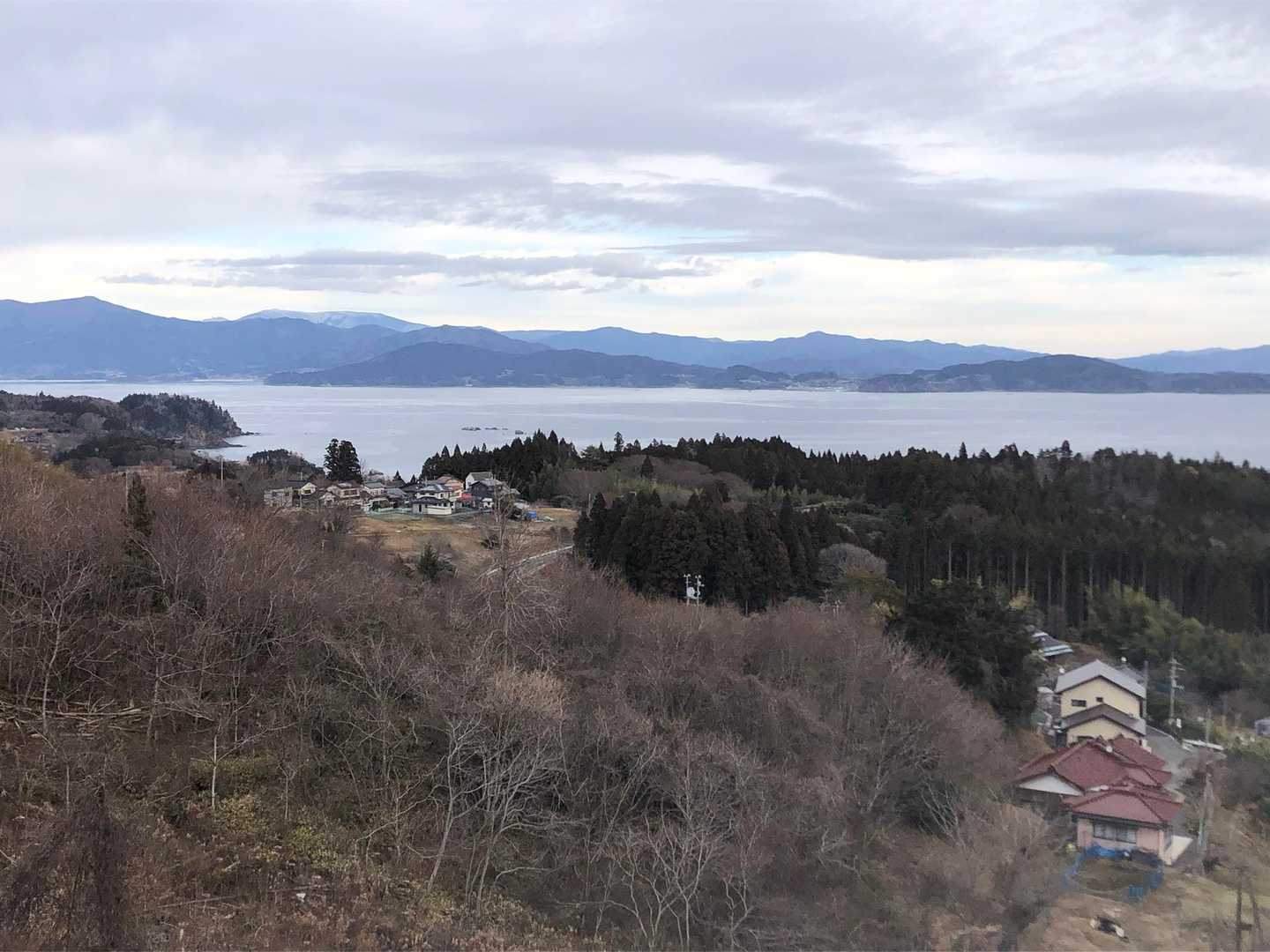 うっすら白くなってるのは五葉山