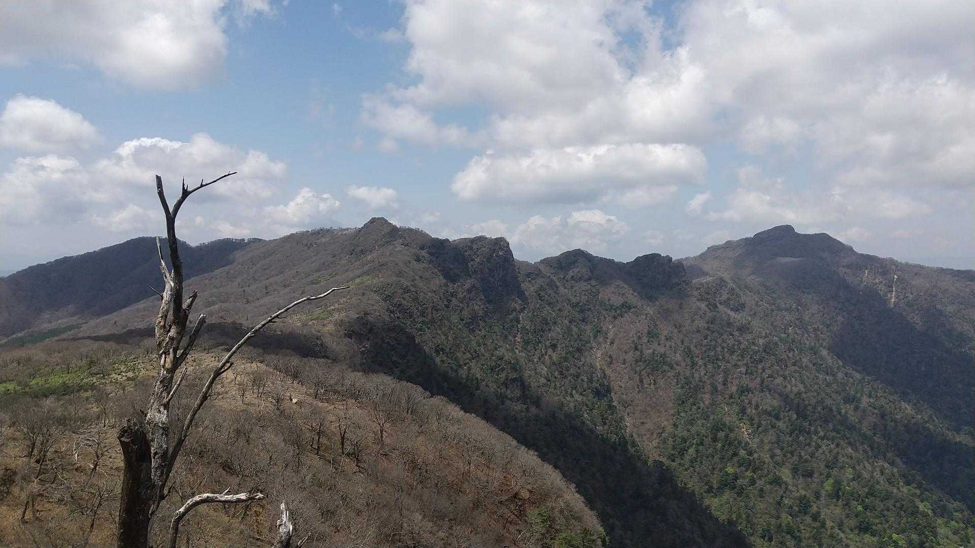 障子岳がすぐそこ。
時間が有れば行きたかったね。