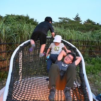山頂付近まで登ってきました
ここで寝転がって星をながめたらきれいだろうな