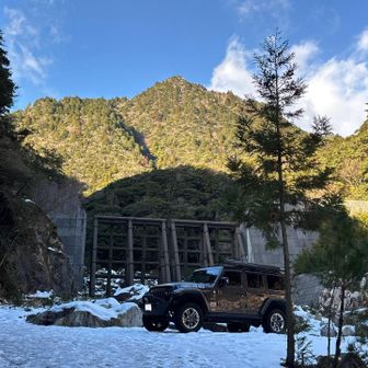 なんか絵になる🖼️
誰の車か分からないけど🤭