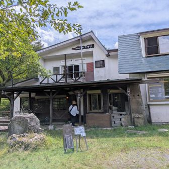 御射山ヒュッテです