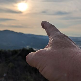 夕陽に向かって🌄走ろうかと思ったら反対なのでやめました😂