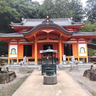 中山寺の奥の院です。立派です！