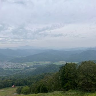 山頂から。