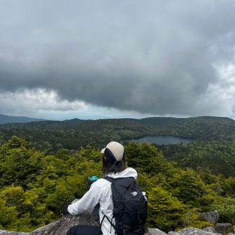 高見石小屋の裏に登ると展望がよかった