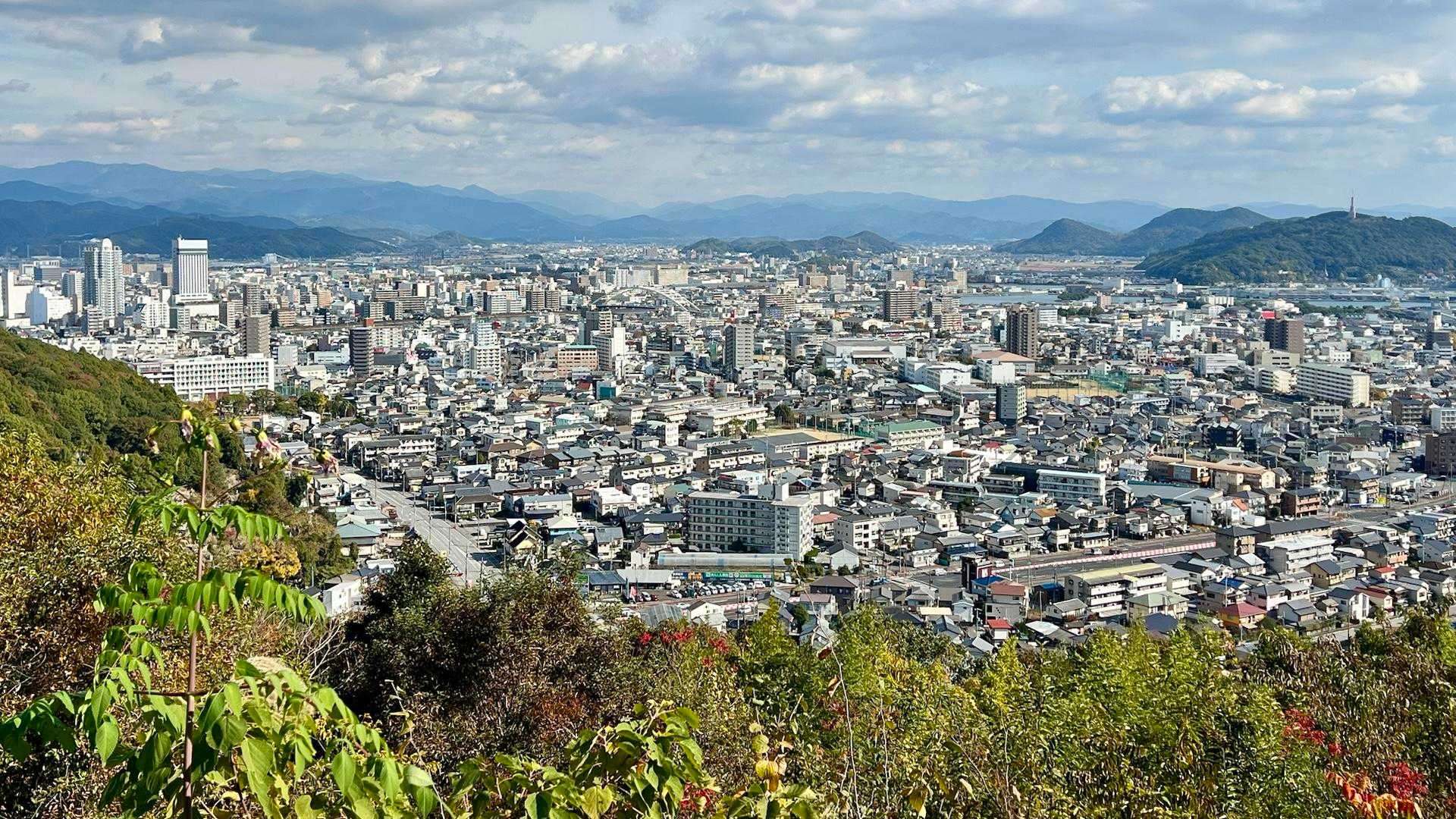 低山だから高知市内がこんなに近くに